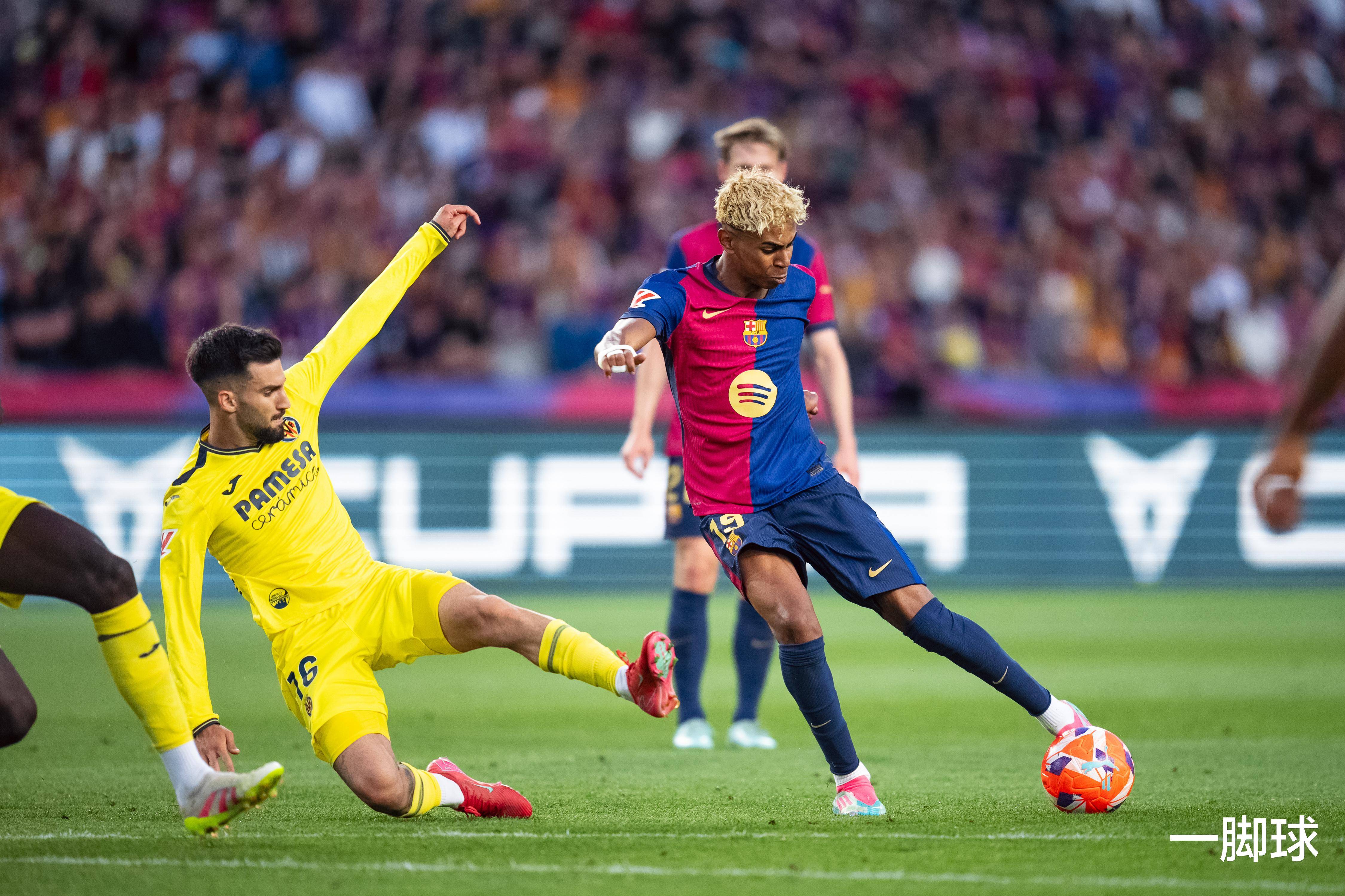 马赛紧追巴黎圣日耳曼,争夺积分榜前位 马赛紧追巴黎圣日耳曼,争夺积分榜前位