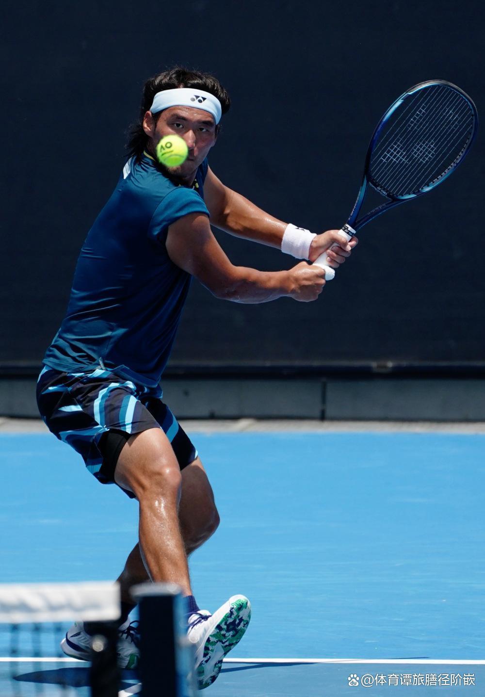 开云体育-法国网球队绝地反击世界网球队，克耶高斯制霸全场的简单介绍