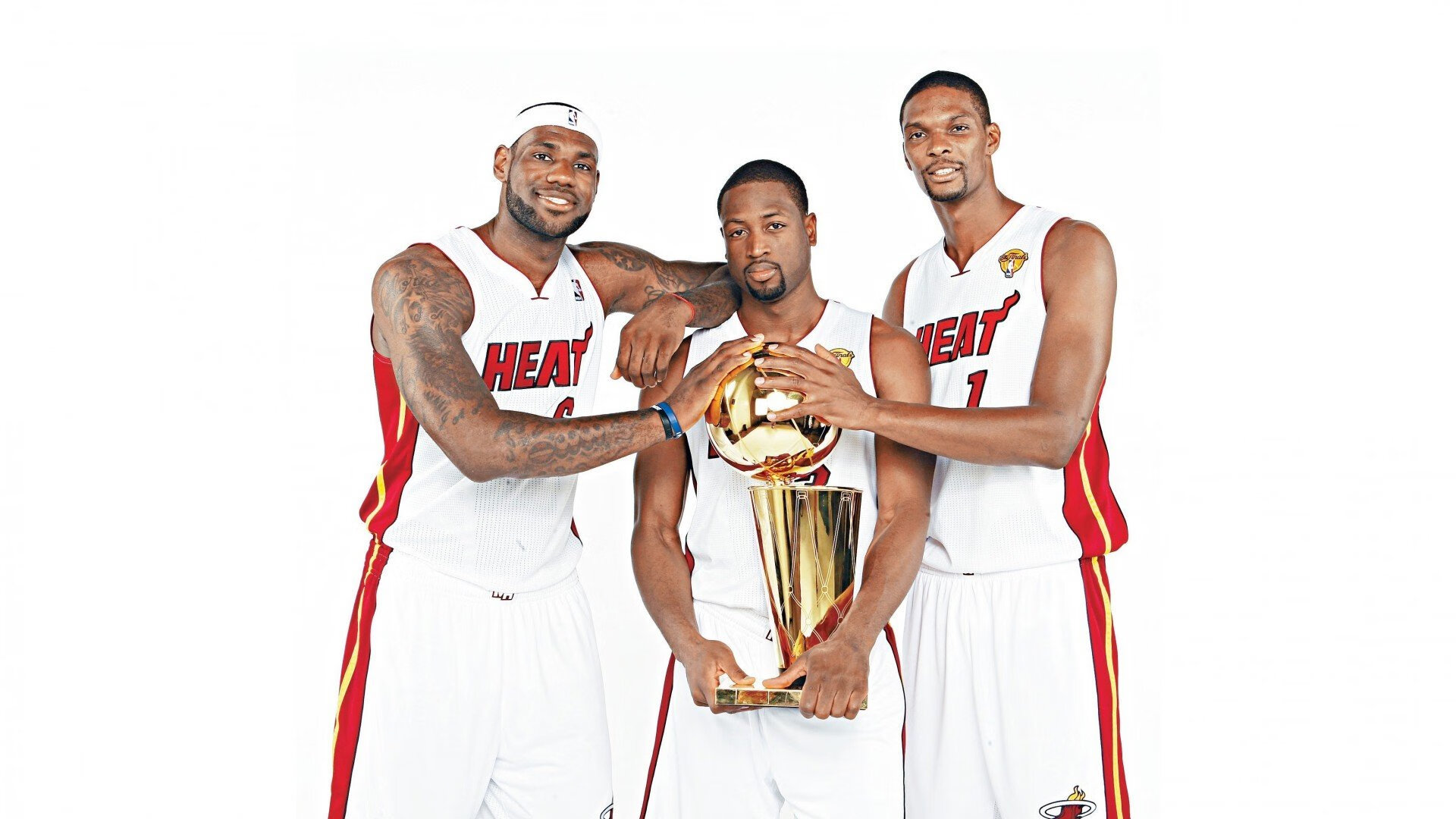 法网鏖战圆梦时，总决赛展露统治力